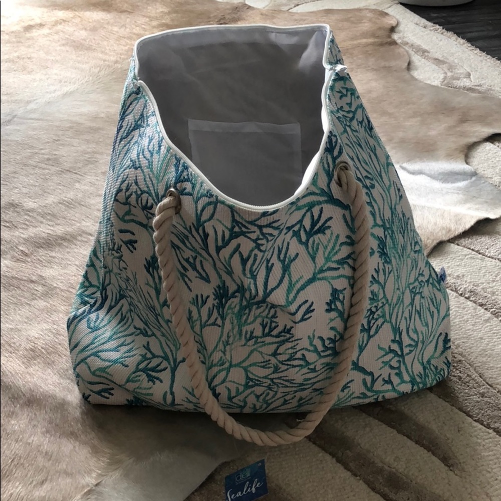 Zip top travel bag